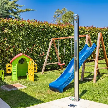 Andrea For 17 People With Private Heated Pool & Pet Friendly Near