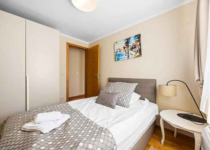 Andrea For 17 People With Private 40 M2 Pool & Pet Friendly Near