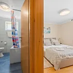 Andrea For 17 People With Private 40 M2 Pool & Pet Friendly Near * Poreč
