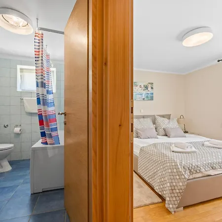 Andrea For 17 People With Private Heated Pool & Pet Friendly Near * Poreč