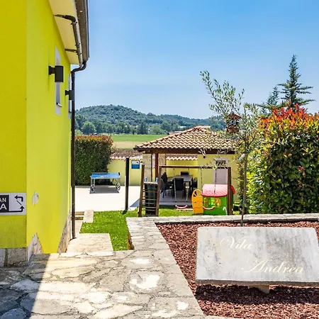 Andrea For 17 People With Private Heated Pool & Pet Friendly Near * Poreč
