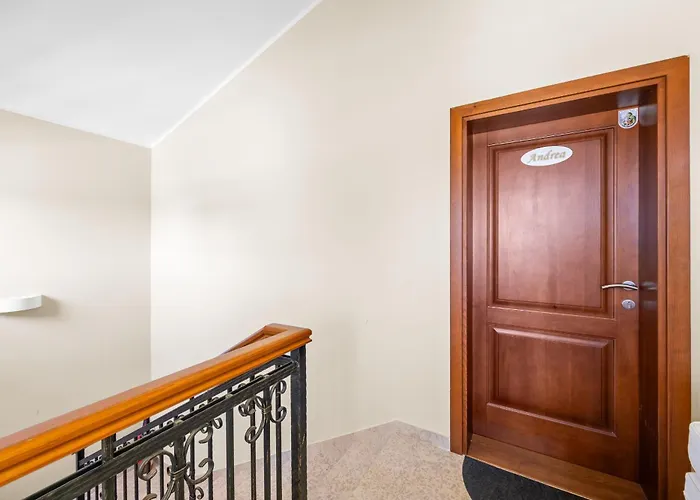 Villa Andrea For 17 People With Private 40 M2 Pool & Pet Friendly Near *