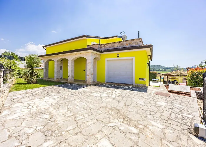 Andrea For 17 People With Private 40 M2 Pool & Pet Friendly Near *