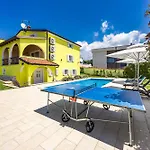 Andrea For 17 People With Private 40 M2 Pool & Pet Friendly Near וילה פורץ