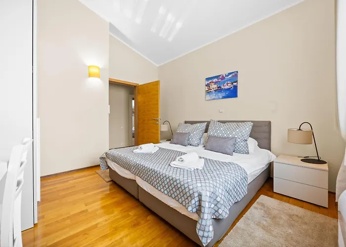 Andrea For 17 People With Private 40 M2 Pool & Pet Friendly Near * ポレッチ