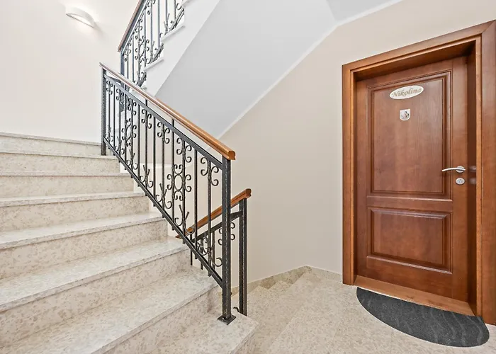 Andrea For 17 People With Private 40 M2 Pool & Pet Friendly Near ヴィラ