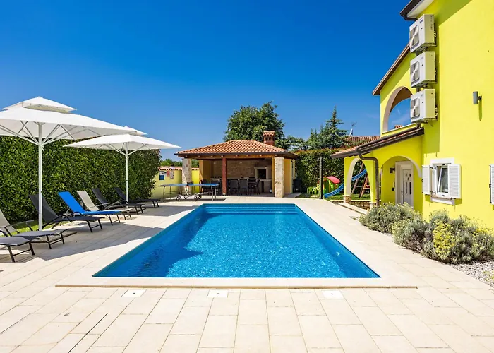 Andrea For 17 People With Private 40 M2 Pool & Pet Friendly Near